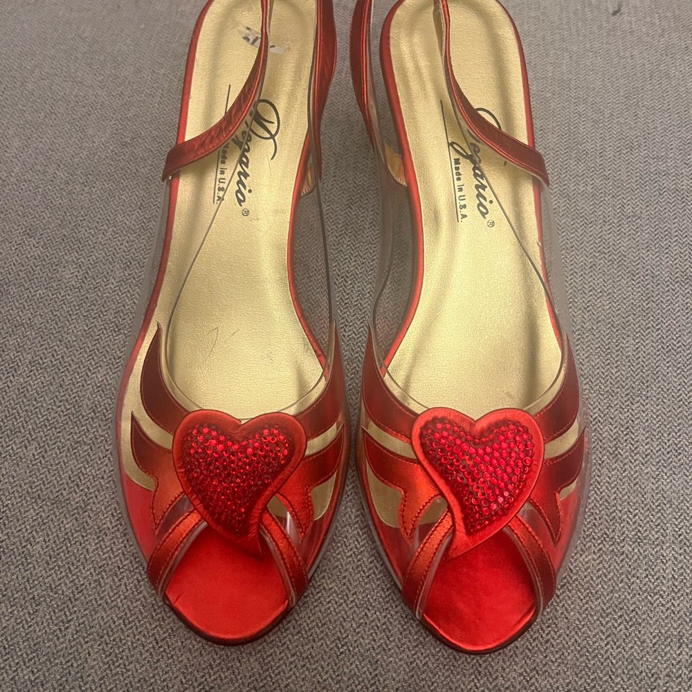 Vintage Red Heart Embellished Peep Toe Heels